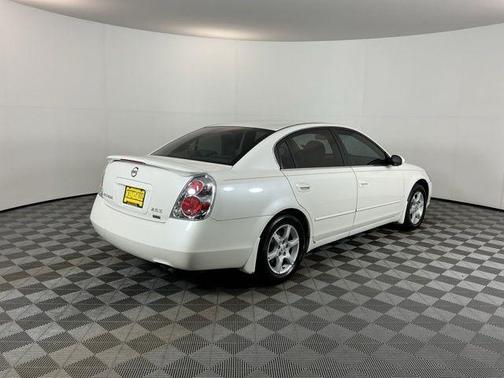 Satin White 2006 Nissan Altima 2.5 S