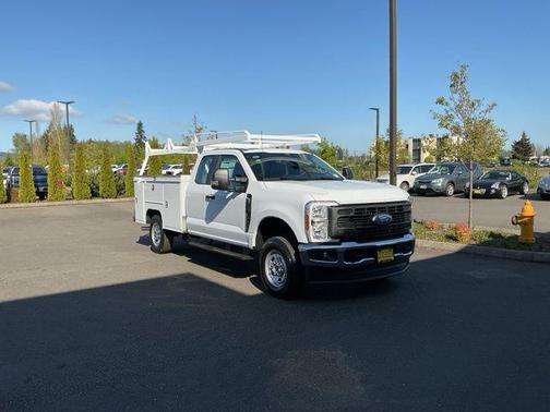 Oxford White 2026 Ford F-350 XL