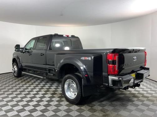 2024 Ford F-450 Lariat
