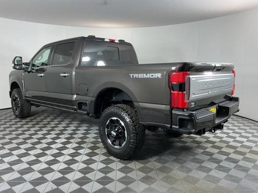 2025 Ford F-250 Platinum