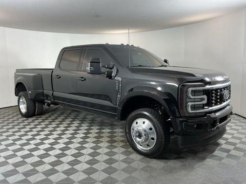 Agate Black Metallic 2025 Ford F-450 Platinum