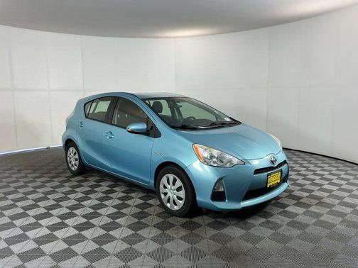 Summer Rain Metallic 2013 Toyota Prius c Two