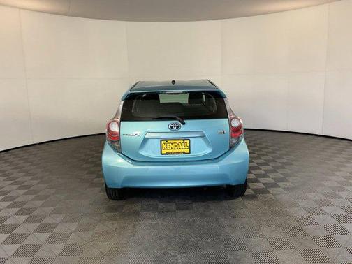 Summer Rain Metallic 2013 Toyota Prius c Two