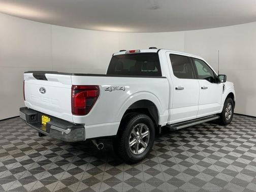 Oxford White 2025 Ford F-150 XLT