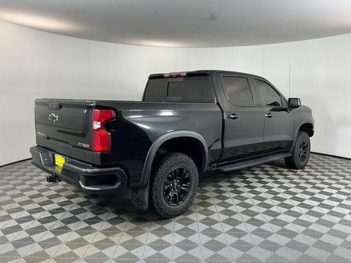 Black 2022 Chevrolet Silverado 1500 ZR2