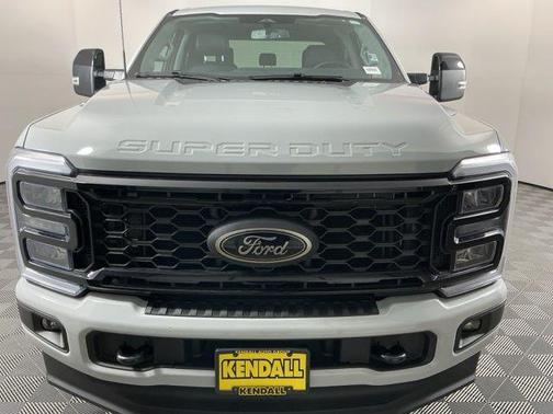 Avalanche 2025 Ford F-350 Lariat