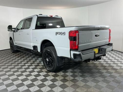 Avalanche 2025 Ford F-350 Lariat