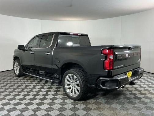 Black 2021 Chevrolet Silverado 1500 High Country