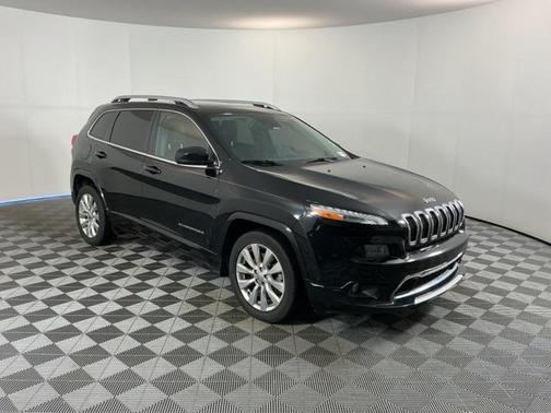 2017 Jeep Cherokee Overland