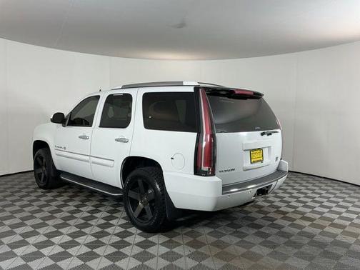 Summit White 2008 GMC Yukon Denali
