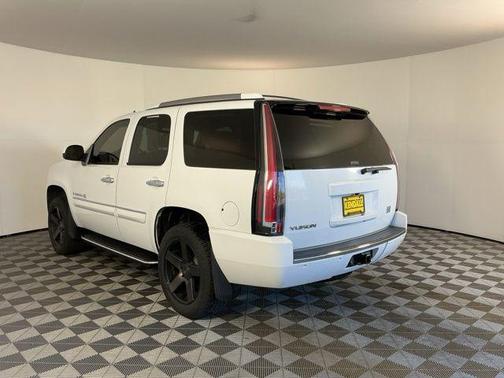 Summit White 2008 GMC Yukon Denali