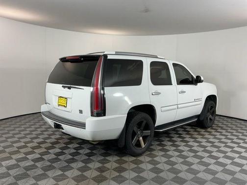 Summit White 2008 GMC Yukon Denali