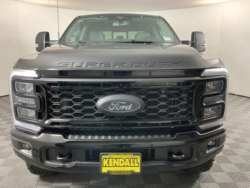 Agate Black Metallic 2026 Ford F-350 XLT