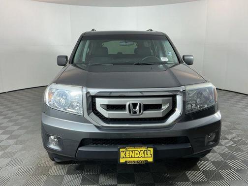 Polished Metal Metallic 2011 Honda Pilot EX