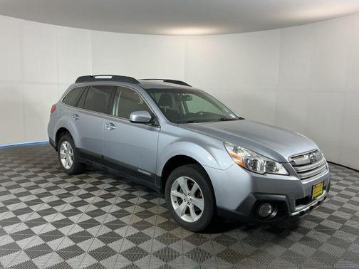 Ice Silver Metallic 2014 Subaru Outback 2.5i Premium