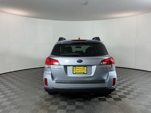 Ice Silver Metallic 2014 Subaru Outback 2.5i Premium