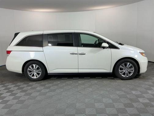 White Diamond Pearl 2014 Honda Odyssey EX-L