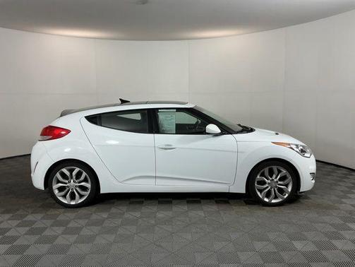Century White 2015 Hyundai Veloster Base