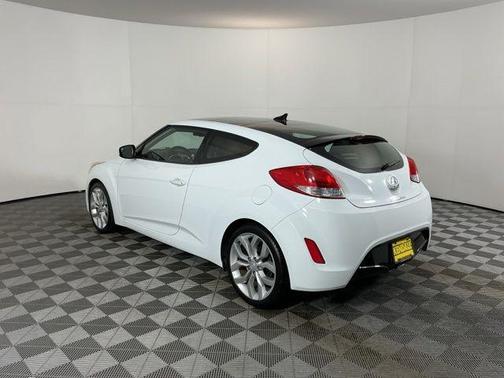 Century White 2015 Hyundai Veloster Base