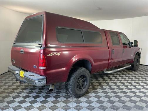 Red Clearcoat 2004 Ford F-250 XLT