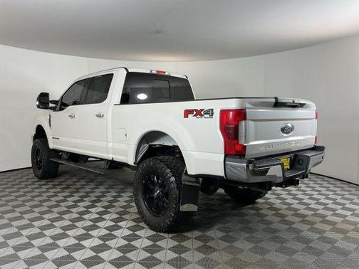 White Platinum 2018 Ford F-350 Platinum