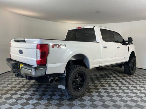 White Platinum 2018 Ford F-350 Platinum