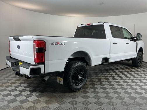 Oxford White 2026 Ford F-350 XL