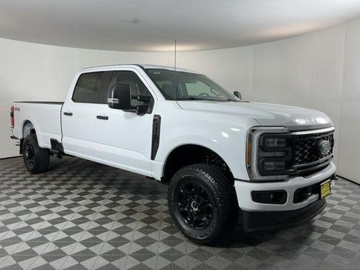 Oxford White 2026 Ford F-350 XL