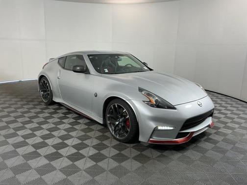 2017 Nissan 370Z NISMO Tech