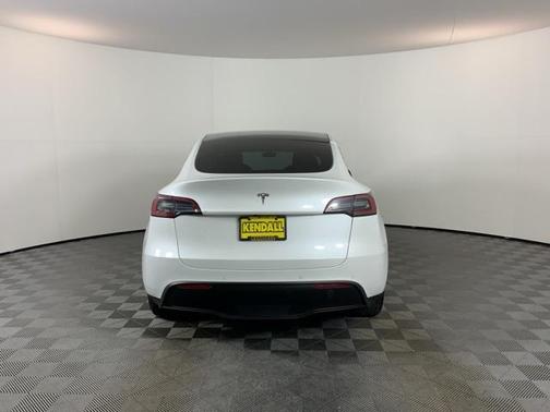 2022 Tesla Model Y Long Range Dual Motor All-Wheel Drive
