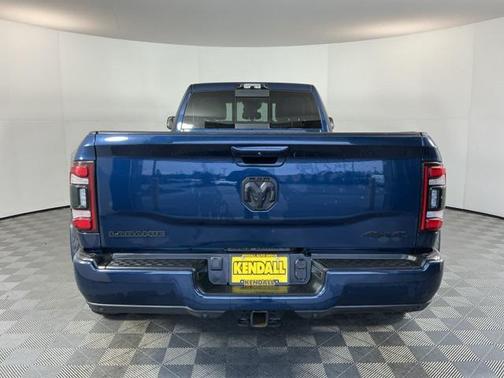 2022 RAM 3500 Laramie Crew Cab 4x4 8' Box