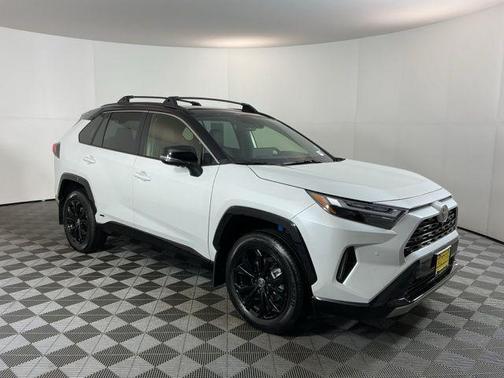 2025 Toyota RAV4 Hybrid SE