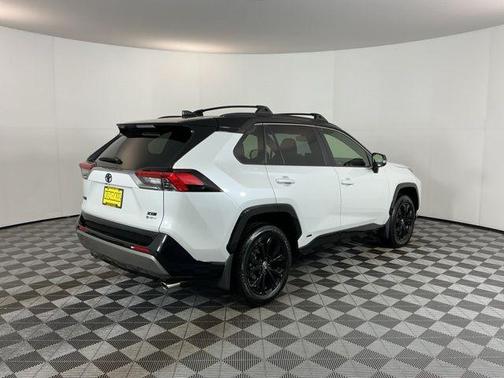 2025 Toyota RAV4 Hybrid SE