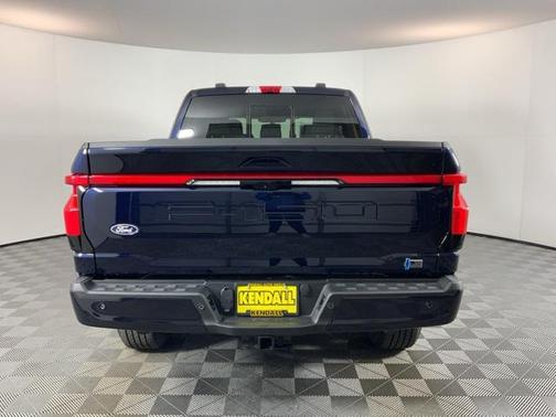 2025 Ford F-150 Lightning LARIAT