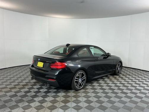 Black Sapphire Metallic 2018 BMW M240 i
