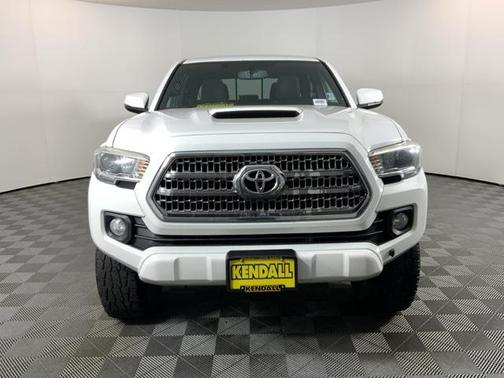 2017 Toyota Tacoma TRD Sport