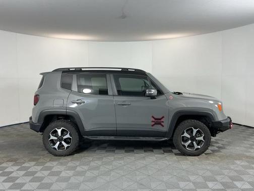 2020 Jeep Renegade Trailhawk