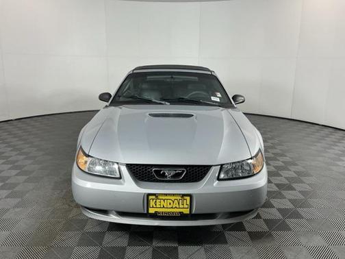 1999 Ford Mustang Base