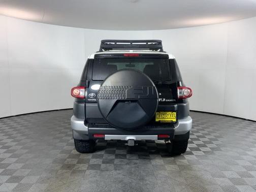 2014 Toyota FJ Cruiser Base