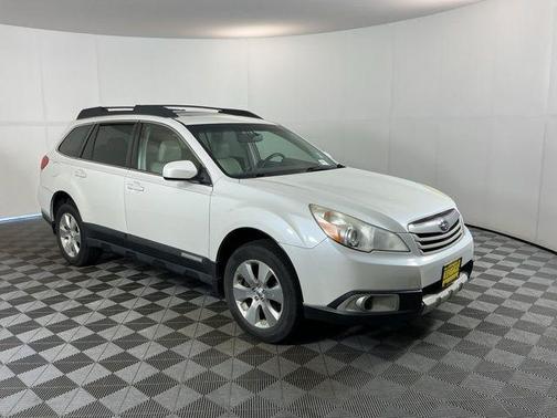 Satin White Pearl 2012 Subaru Outback 3.6R Limited