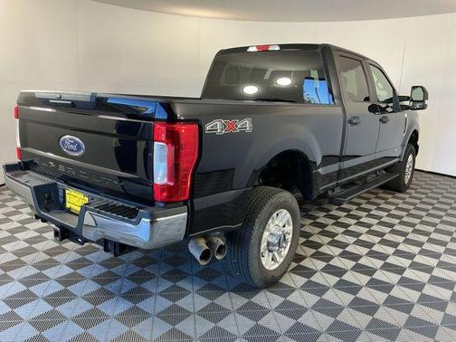 Agate Black Metallic 2019 Ford F-350 XL