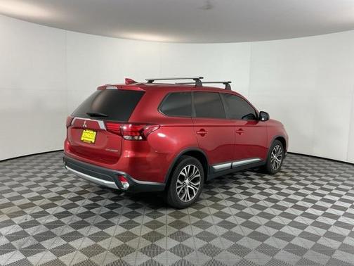 2018 Mitsubishi Outlander ES