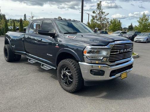 Maximum Steel Metallic Clearcoat 2021 RAM 3500 Laramie Crew Cab 4x4 8' Box