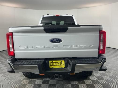 2023 Ford F-350 XLT