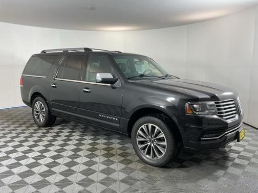 2015 Lincoln Navigator Base