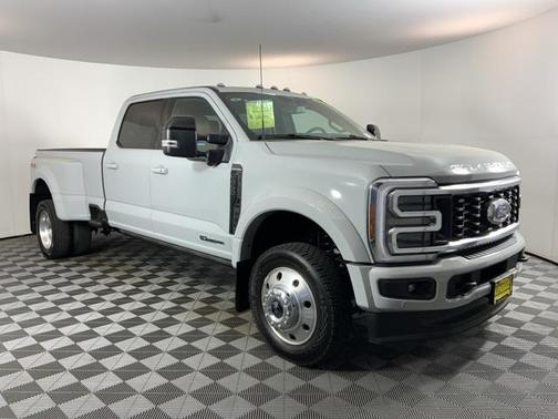 2025 Ford F-450 Platinum