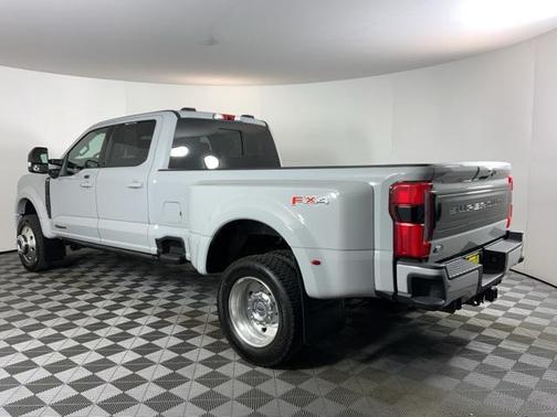 2025 Ford F-450 Platinum