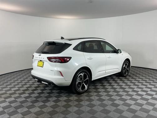 2025 Ford Escape ST-Line Elite