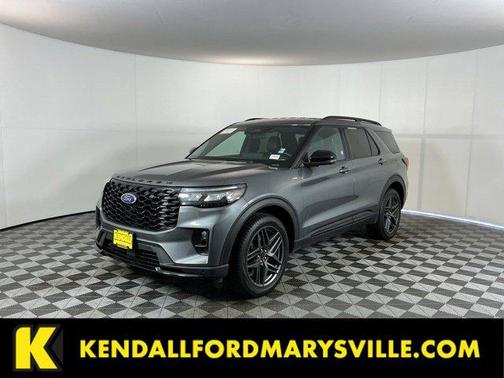Gray Metallic 2025 Ford Explorer ST-Line