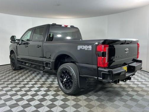 Agate Black Metallic 2025 Ford F-350 Lariat